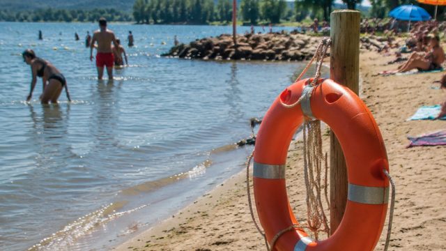 Tragic Drownings in France Highlight Heatwave Dangers