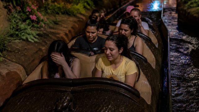 Safety Concerns Arise Following Disneyland Incident on Tiana's Bayou Adventure